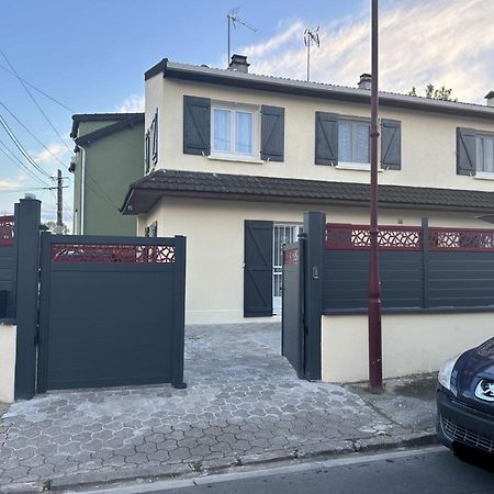 Chambre Pour 2 Personnes Avec Lit Separe Dans La Banlieue Parisienne Bondy Bagian luar foto