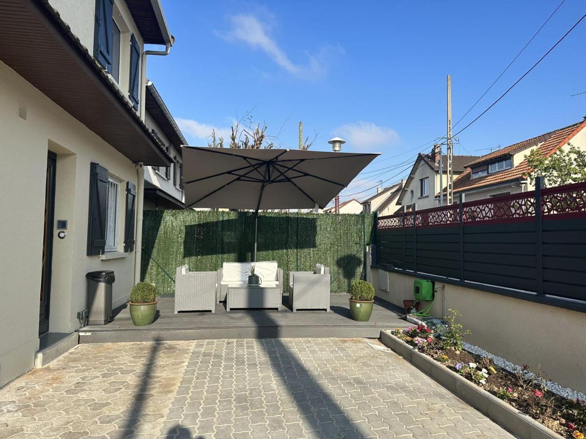 Chambre Pour 2 Personnes Avec Lit Separe Dans La Banlieue Parisienne Bondy Bagian luar foto