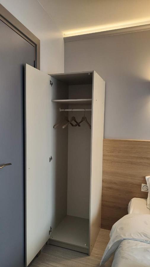 Chambre Pour 2 Personnes Avec Lit Separe Dans La Banlieue Parisienne Bondy Bagian luar foto